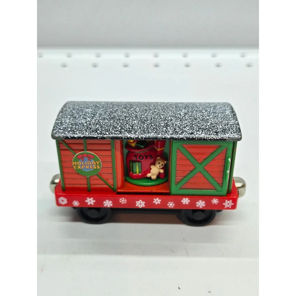 Thomas & Friends Holiday Box Car & Yellow Cargo Car Metal Magnet Train Lot